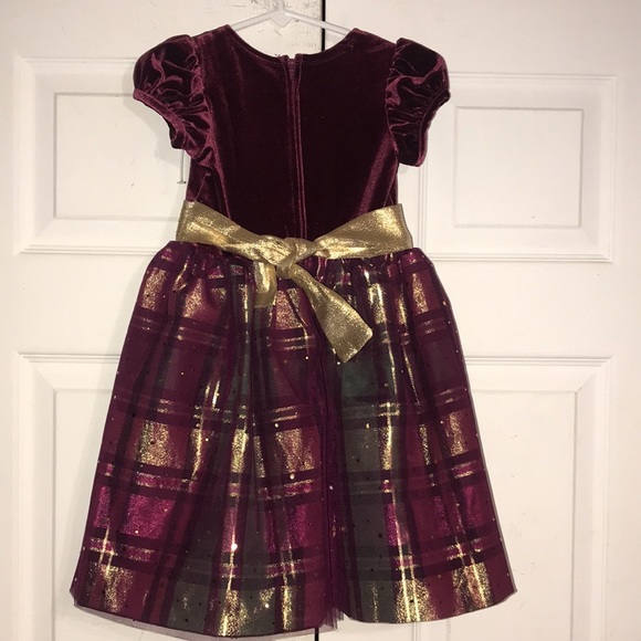 Girl’s Holiday Velvet Iridescent Dress - Picture 9 of 12